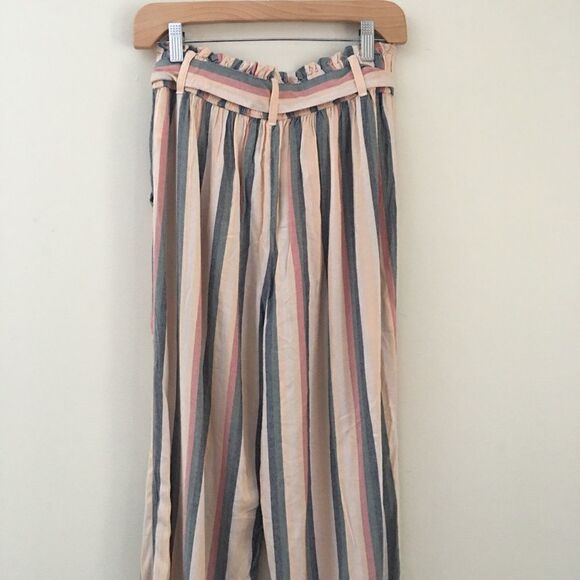 American Eagle pastel stripe paper bag pants | Size Small - Picture 8 of 8